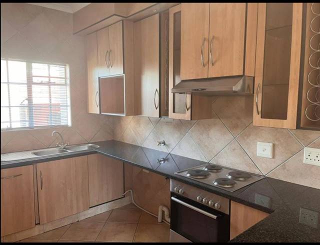 2 BEDROOM PROPERTY TO RENT IN FARRAR PARK